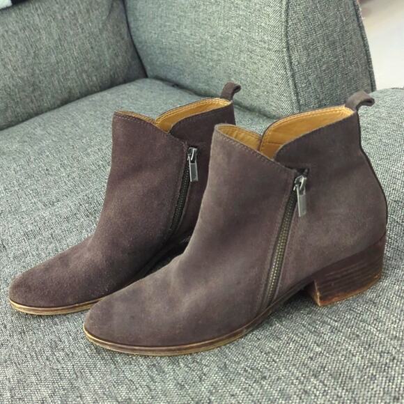 Lucky Brand Bryton Grey Taupe Suede Leather Zip Ankle Booties Women's Size 8.5 - Picture 2 of 8